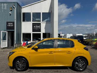 Peugeot 208 1.2 PureTech Active Pack picture 2