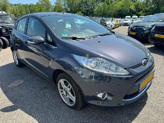 Ford Fiesta 1.25 Titanium picture 6
