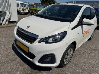 skadebil auto Peugeot 108 1.0 e-VTi Active 2020/8