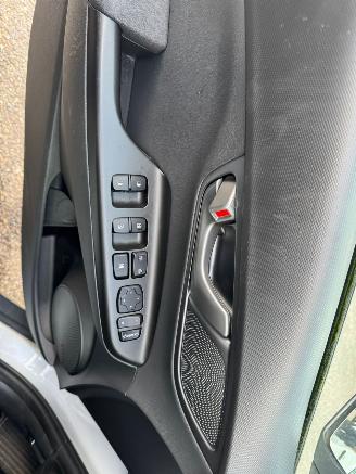 Hyundai Kona EV Premium 64 kWh picture 18