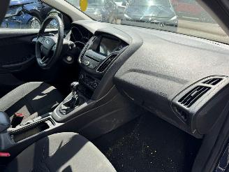 Ford Focus Wagon 1.0 Lease Edition picture 14