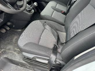 Renault Trafic 2.0 Blue dCi 110 T30 L2H1 Start picture 14