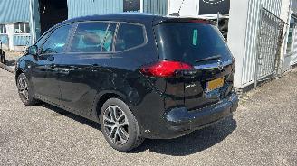 Opel Zafira Tourer picture 3