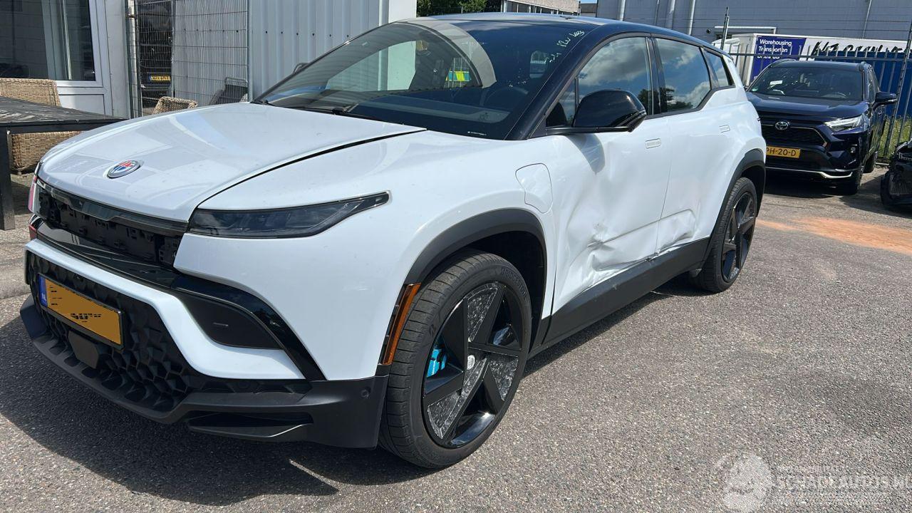 Fisker  AWD EXTREME Lng Range 113 kWh 572 PK