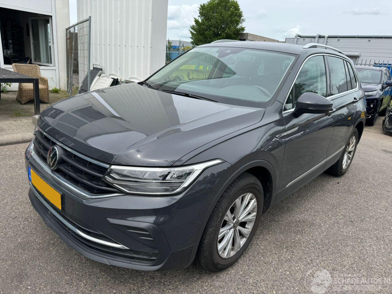 Volkswagen Tiguan 1.5 TSIb life Bns