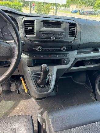 Peugeot Expert 1.6 BlueHDI 95 Compact Premium picture 10