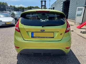 Ford Fiesta 1.6 Ghia picture 4