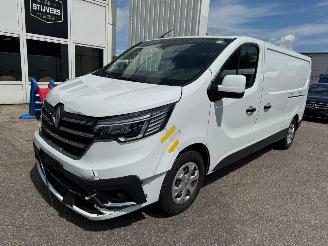 skadebil bedrijf Renault Trafic 2.0 dCi 130 T30 L2H1 Work Edition 2023/1