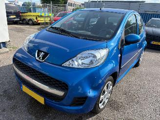 Schadeauto Peugeot 107 1.0-12V XS 2011/6