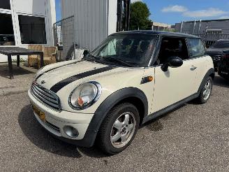  Mini Cooper 3-Deurs 1.6 Cooper Business Line 2010/4