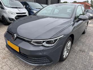 Damaged car Volkswagen Golf 1.5 TSI Life Business 2020/9