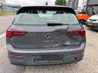 Volkswagen Golf 1.5 TSI Life Business picture 4