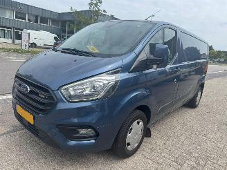 skadebil bedrijf Ford Transit Custom 300 2.0 TDCI L2H2 Trend 2020/11