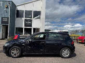 Volkswagen Golf 1.0 TSI Edition picture 3