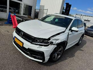 Volkswagen Tiguan 2.0 AUTOMAAT TSI 4Motion Highline Business R picture 3