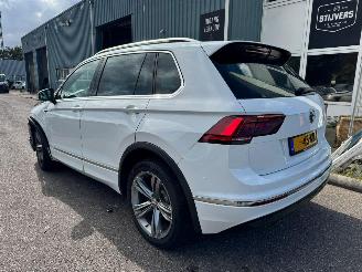 Volkswagen Tiguan 2.0 AUTOMAAT TSI 4Motion Highline Business R picture 5