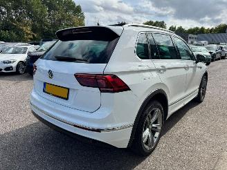 Unfallwagen Volkswagen Tiguan 2.0 AUTOMAAT TSI 4Motion Highline Business R 2019/7