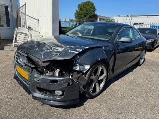 Coche accidentado Audi A5 Coupé 2.0 TFSI Pro Line 2010/1