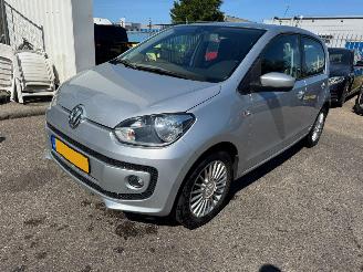 skadebil auto Volkswagen Up! 1.0 high up! BlueM. 2013/3