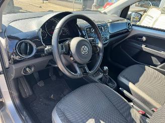 Volkswagen Up! 1.0 high up! BlueM. picture 8