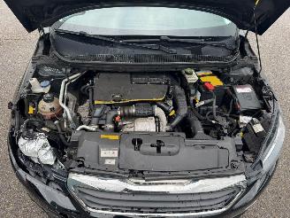 Peugeot 308 SW 1.6 BlueHDI Blue Lease Executive Pack picture 8