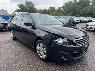 Peugeot 308 SW 1.6 BlueHDI Blue Lease Executive Pack picture 6
