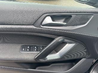 Peugeot 308 SW 1.6 BlueHDI Blue Lease Executive Pack picture 18