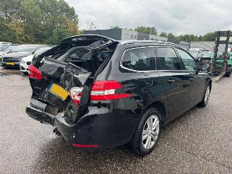 Peugeot 308 SW 1.6 BlueHDI Blue Lease Executive Pack picture 5