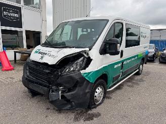 skadebil bedrijf Peugeot Boxer 330 2.2 BlueHDi 140 L2H1 Premium DC 2022/10