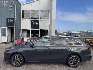 Kia Ceed 1.5 T-GDI GT- LINE Edition picture 2