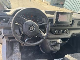 Renault Trafic 2.0Blue dCi 110 T30 L2H1 Start picture 9