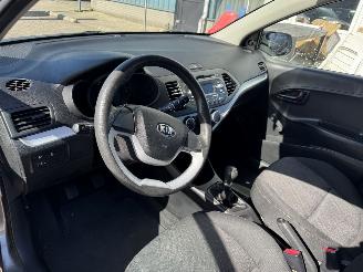 Kia Picanto 1.0 CVVT ISG Airco picture 8