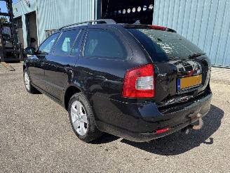 Coche accidentado Skoda Octavia 1.4 TSI Greentech Ambition Business Line 2011/8