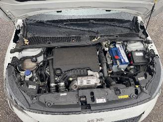 Peugeot 208 1.2 PureTech GT Pack AUTOMAAT picture 18