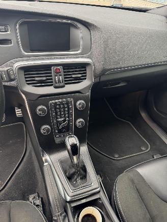 Volvo V-40 2.0 D2 Inscription picture 11
