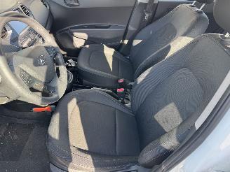 Hyundai I-10 1.0i Comfort picture 7