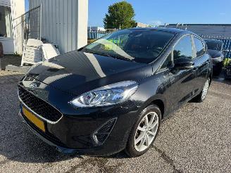 uszkodzony samochody osobowe Ford Fiesta 1.1 Trend 2017/11