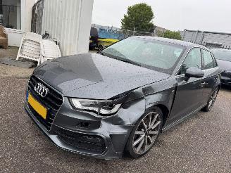Damaged car Audi A3 Sportback 1.4 AUTOMAAT TFSI CoD Ambition Sport Edition 2016/1