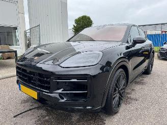 Schadeauto Porsche Cayenne Coupé 3.0 E-Hybrid AUTOMAAT 2024/9