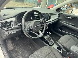 Kia Rio 1.0 TGDI First Edition picture 11