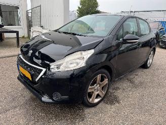 Auto incidentate Peugeot 208 1.0 VTi Access 2014/3