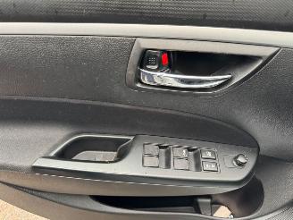 Suzuki Swift 1.2 Exclusive EASSS picture 15
