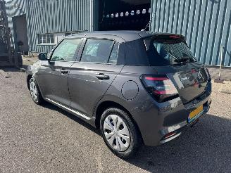 Suzuki Swift 1.2 Comfort Smart Hybrid picture 3