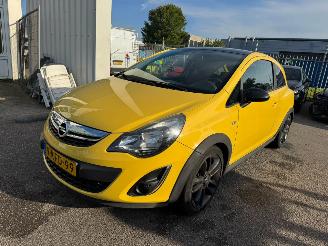Unfallwagen Opel Corsa 1.4-16V Color Edition 2013/3