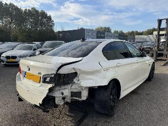 BMW 5-serie 523i High Executive picture 5