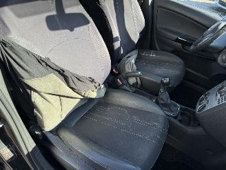 Opel Corsa 1.4-16V Anniversary Edition picture 14