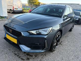 Unfallwagen Cupra Leon Sportstourer 1.4 e-Hybrid Essential Limited 2024/8