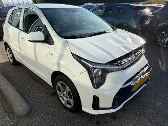 Unfallwagen Kia Picanto 1.0 DPI DynamicLine 2025/7