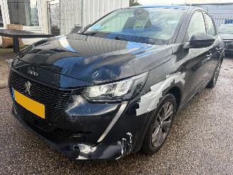 Schadeauto Peugeot e-208 EV Active Pack 50 kWh 136 PK 2022/11