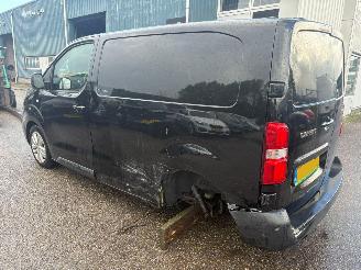 Peugeot Expert 2.0 BlueHDI 180 Compact Urban 180 PK picture 3